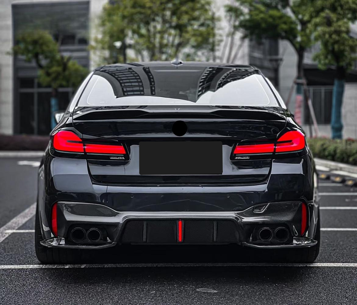 Carbon Fiber With Light Rear Bumper Diffuser for BMW 5 Series G30 M550i F90 M5 Rear Splitter Lip Hight Quality Body Kit