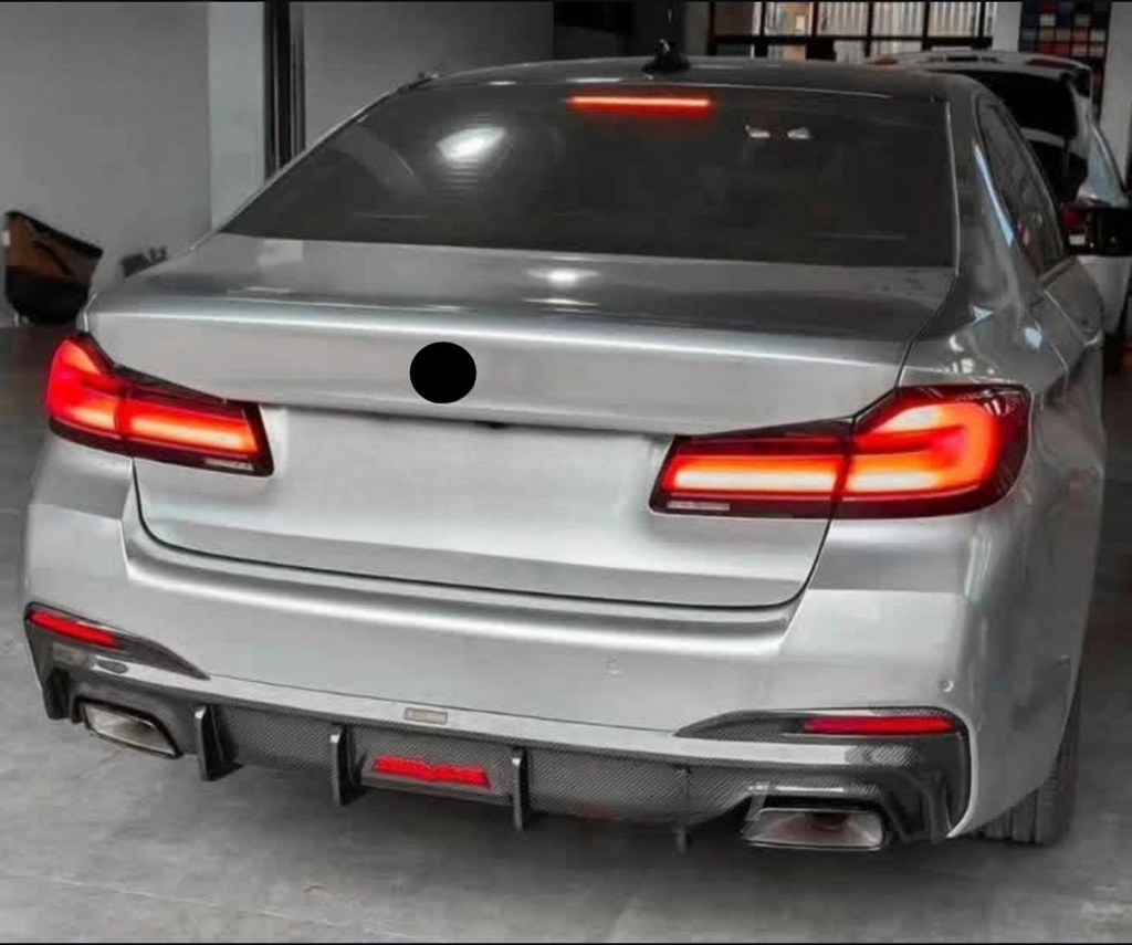 Hight Quality TAKD Style Carbon Fiber Rear Diffuser for BMW 5 Series G30 G31 F90 M5 2017-2023 Rear Bumper Splitter Lip Body Kit
