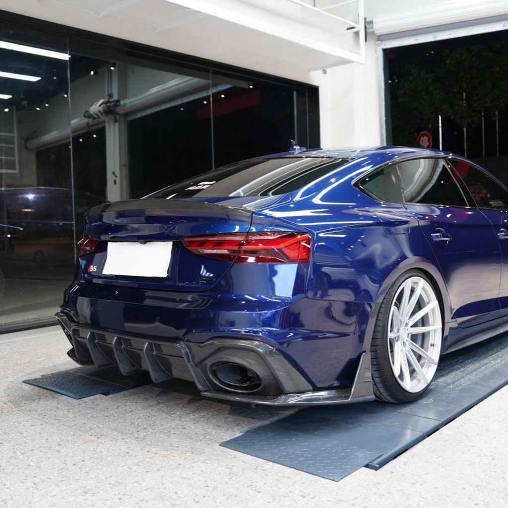 Carbon Fiber Rear Bumper Diffuser Splitter for Audi B9.5 RS5 2020-2024 Car Carbon Fiber Rear Diffuser