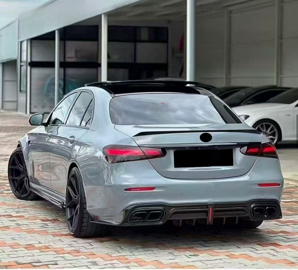 Real Carbon Fiber Rear Diffuser for Mercedes Benz W213 E-Class E53 E63 E63S 4-Door 2017-2022 Rear Bumper Splitter