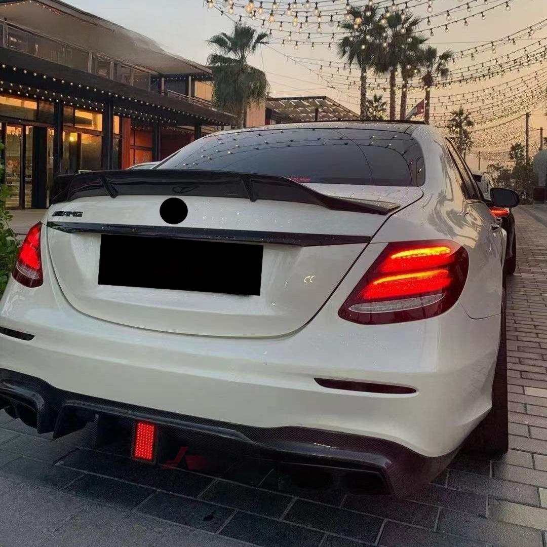 Carbon Fiber Trunk Spoiler Wing for Mercedes Benz W213 E-Class AMG E53 E63s 2017-2023 Car Rear Spoiler