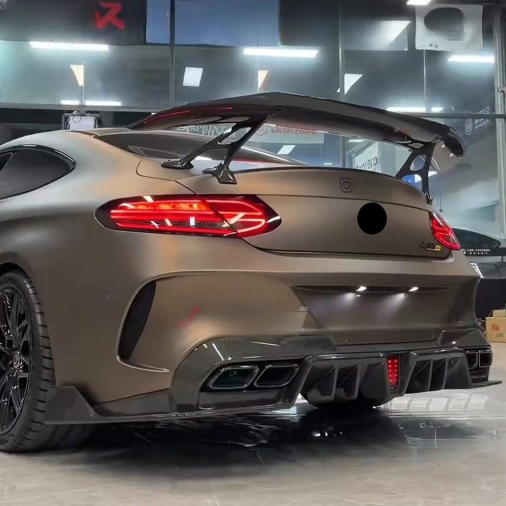 Carbon Fiber Rear Bumper for Merceder Benz W205 AMG C43 C63s Coupe 2015-2021 Carbon Rear Bumper Diffuser Body Kit