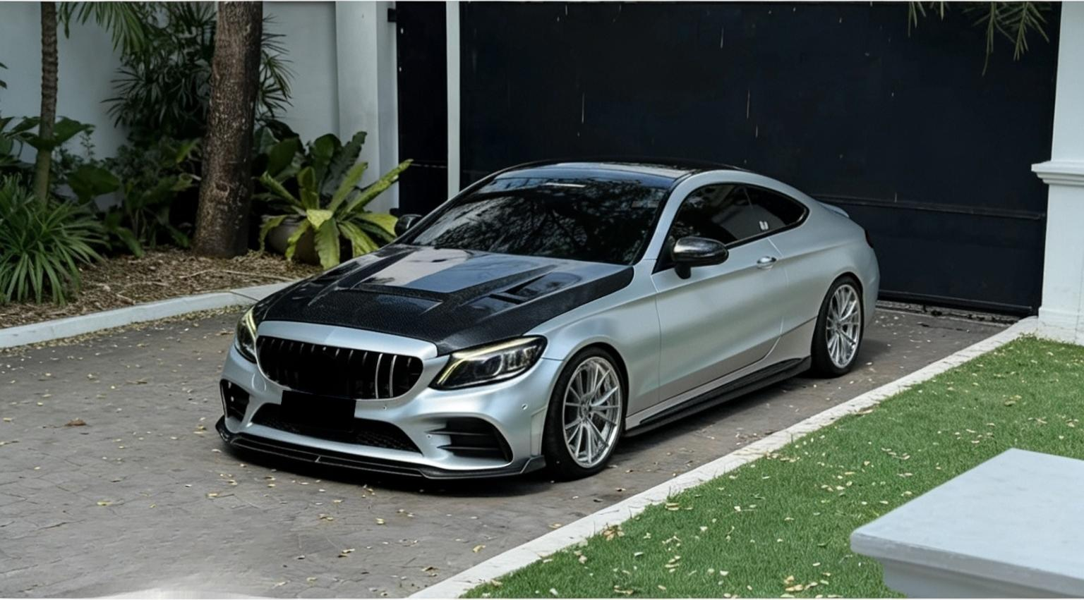 Carbon Fiber IMP Style Engine Bonnet Cover for Mercedes Benz C Class W205 C250 C300 C43 2015-2021 Carbon Engine Hood